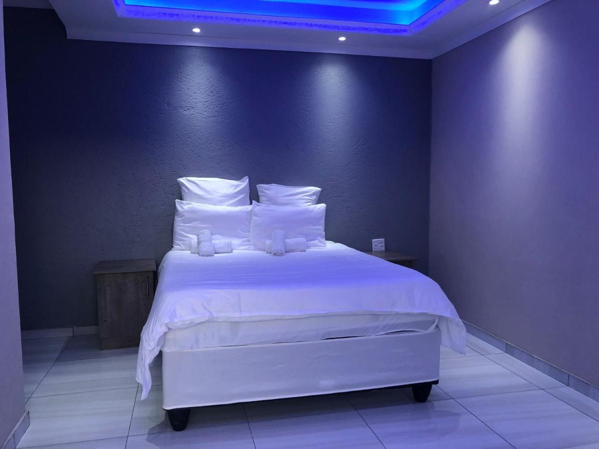 The Nest Overnight And Accommodation Usakos ภายนอก รูปภาพ